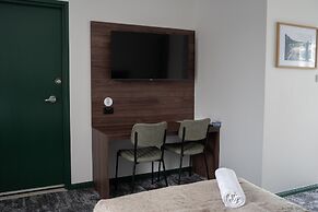 Wallaby Hotel