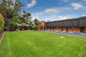 National Hotel Complex and Bendigo Central Apartments