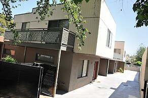 National Hotel Complex and Bendigo Central Apartments