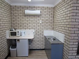 Cowra Crest Motel