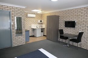 Cowra Crest Motel