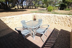 Cape Jervis Accommodation & Caravan Park