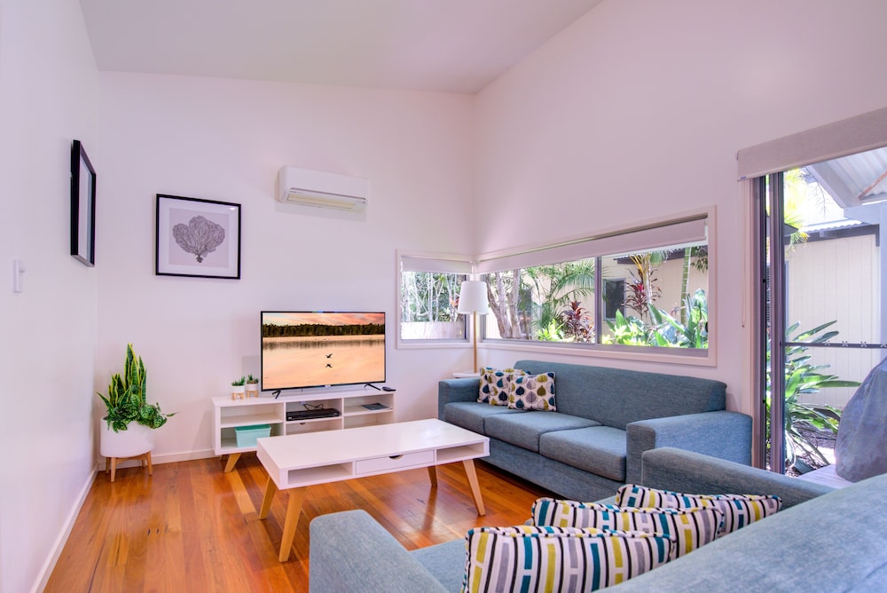 Mobys Beachside Retreat
