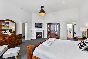 Wyatt Guest House