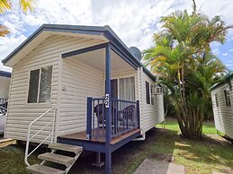 Alex Beach Cabins