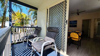 Alex Beach Cabins