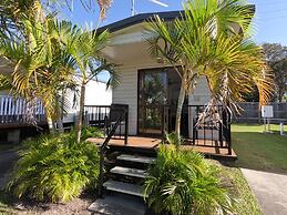 Alex Beach Cabins
