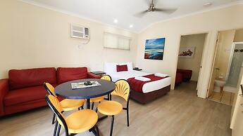 Alex Beach Cabins
