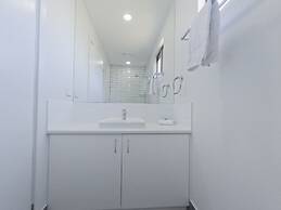 Alex Beach Cabins