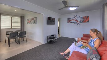 Alex Beach Cabins