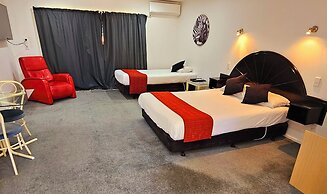 Valdez Motor Lodge