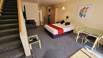 Valdez Motor Lodge