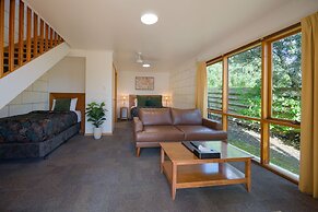 Loch Ard Motor Inn