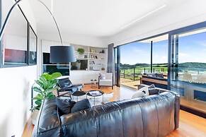 Cable Bay Views