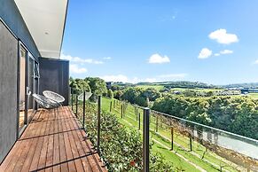 Cable Bay Views