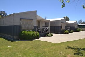 Ashleigh Court Motor Inn