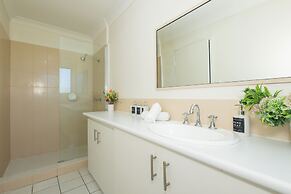 Bayview Beach Holiday Apartments