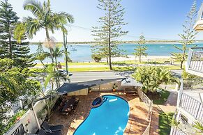 Bayview Beach Holiday Apartments