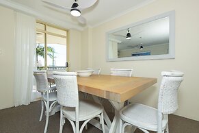 Bayview Beach Holiday Apartments