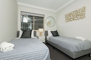 Bayview Beach Holiday Apartments