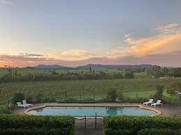 Tranquil Vale Vineyard & Cottages