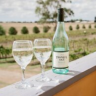 Tranquil Vale Vineyard & Cottages
