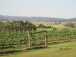 Tranquil Vale Vineyard & Cottages