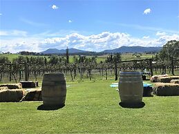 Tranquil Vale Vineyard & Cottages