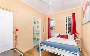 Civic Guest House - Hostel