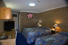 Settlers Motor Inn
