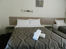 Coachman Motel