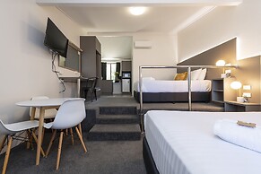 Fern Bay Motel