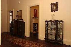 The Old Parkes Convent