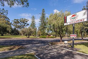 Kings Park Motel