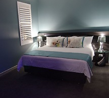 Junction Hotel