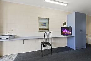 Cunningham Shore Motel