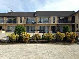 Avalon Manor Motel