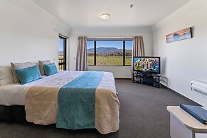 Avalon Manor Motel