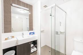 Macquarie 4 Star