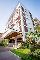 Crystal Jade Hotel