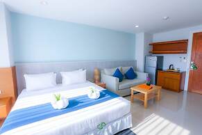 Crystal Jade Hotel