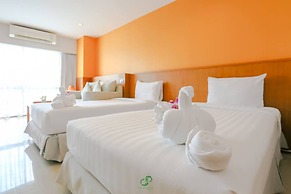 Crystal Jade Hotel