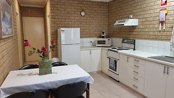 Lone Pine Motel - Corowa