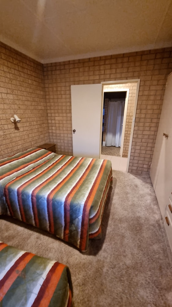 Lone Pine Motel - Corowa