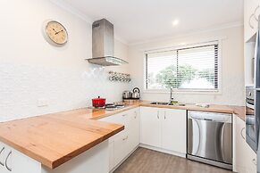 Beachfront Cottages Torquay
