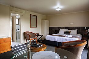 Admirals Motor Inn