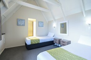 Admirals Motor Inn