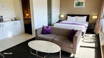 The Grand Motel