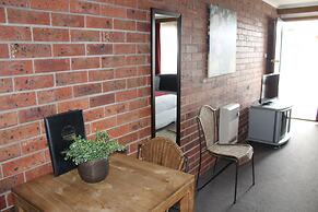 Kardinia Park Motel
