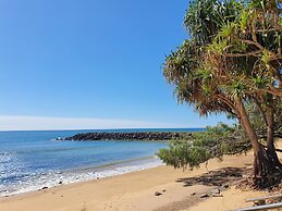 Koola Beach Apartments Bargara